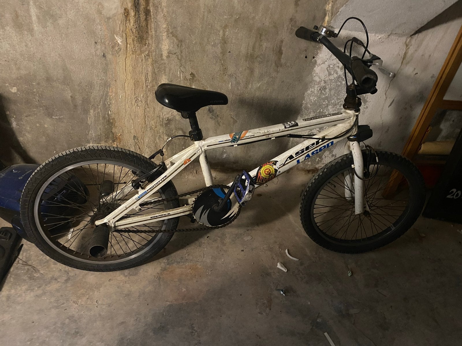 Popal BMX led frame cross fiets - Wit met voetsteunen, Gebruikt, Staal, Velgrem, 20 tot 24 inch