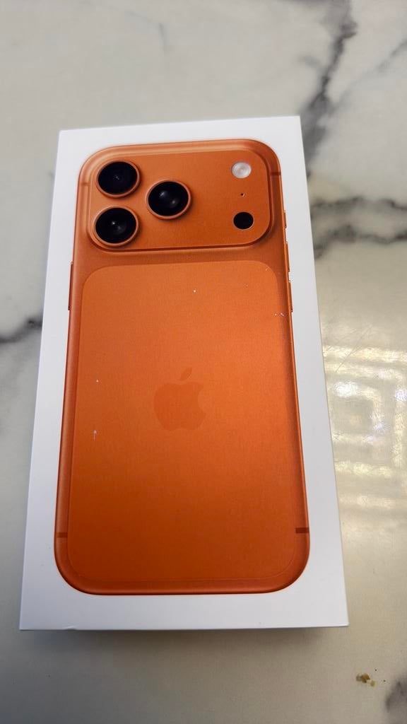 APPLE iPhone 17 Pro 5G 256 GB Cosmic Orange ophalen Almere, Ophalen of Verzenden, Zo goed als nieuw, 256 GB