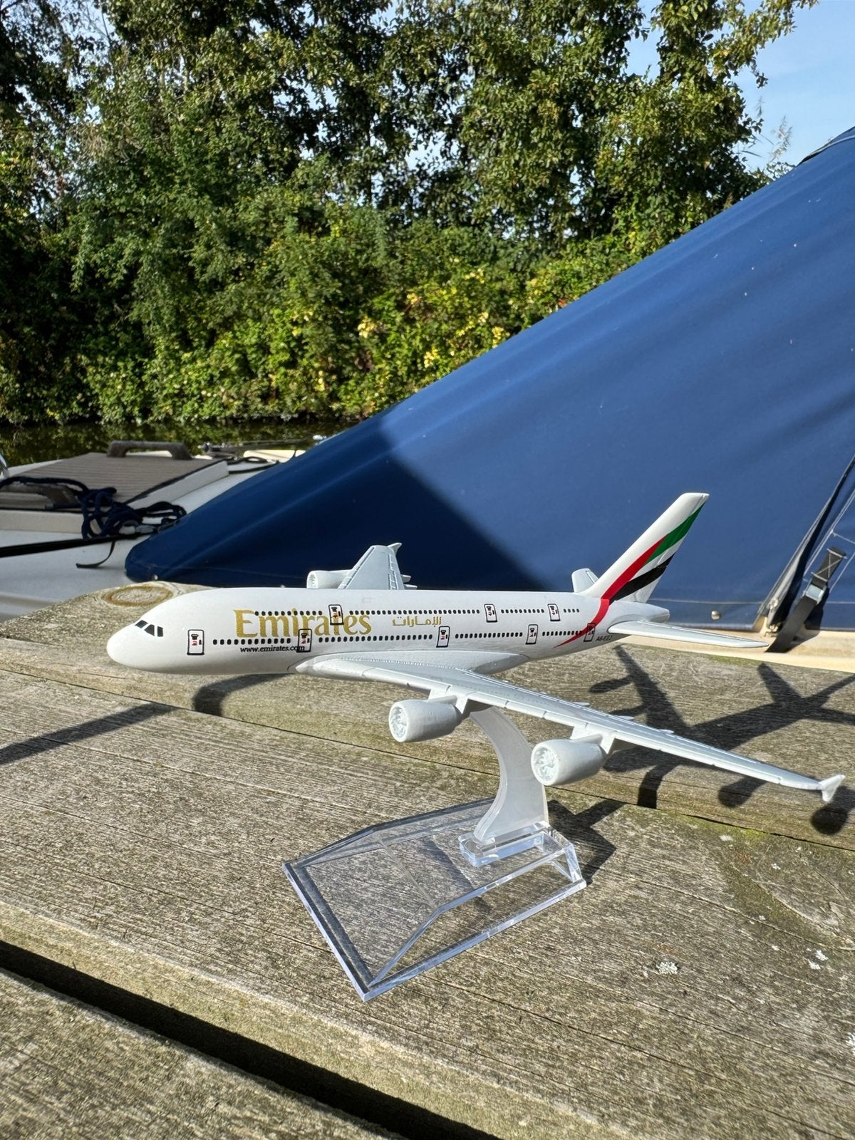 Emirates Airbus A380 schaalmodel | Metaal | 1/400, Overige merken, 1:200 of kleiner, Ophalen of Verzenden, Zo goed als nieuw