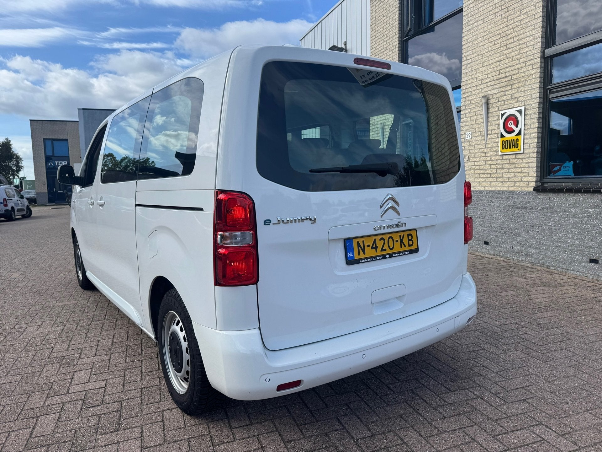 Citroen Ë-Jumpy 75kWh M- personenbus- unieke kmstand- NAP, Auto's, 136 pk, Gebruikt, Overige modellen, Overige carrosserieën