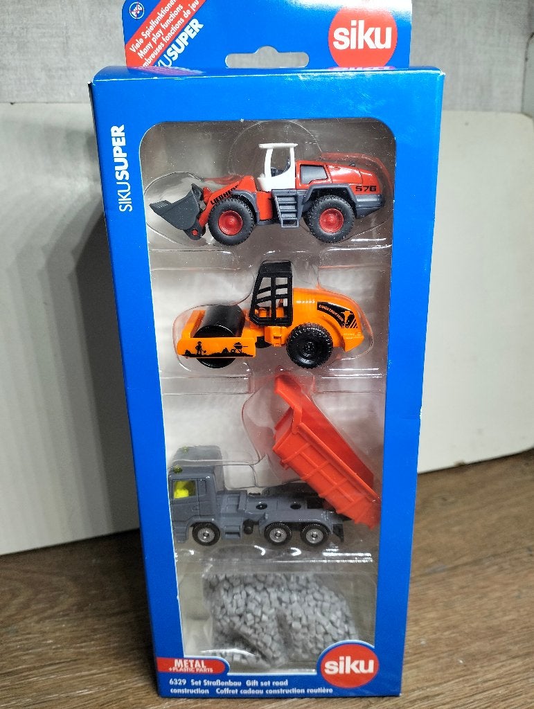 Te koop Siku Shovel/Wals/Truck en grind giftset aanbieding., Hobby en Vrije tijd, Modelauto's | 1:50, Ophalen of Verzenden, Nieuw