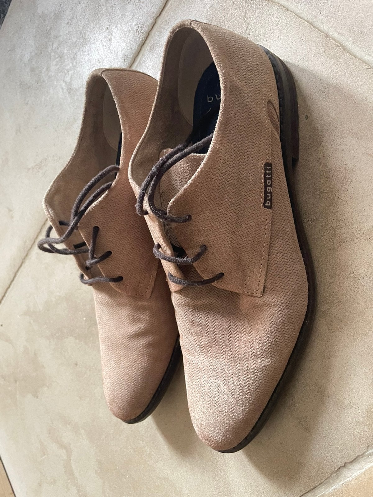 Bugatti schoenen, Ophalen, Zo goed als nieuw, Bruin