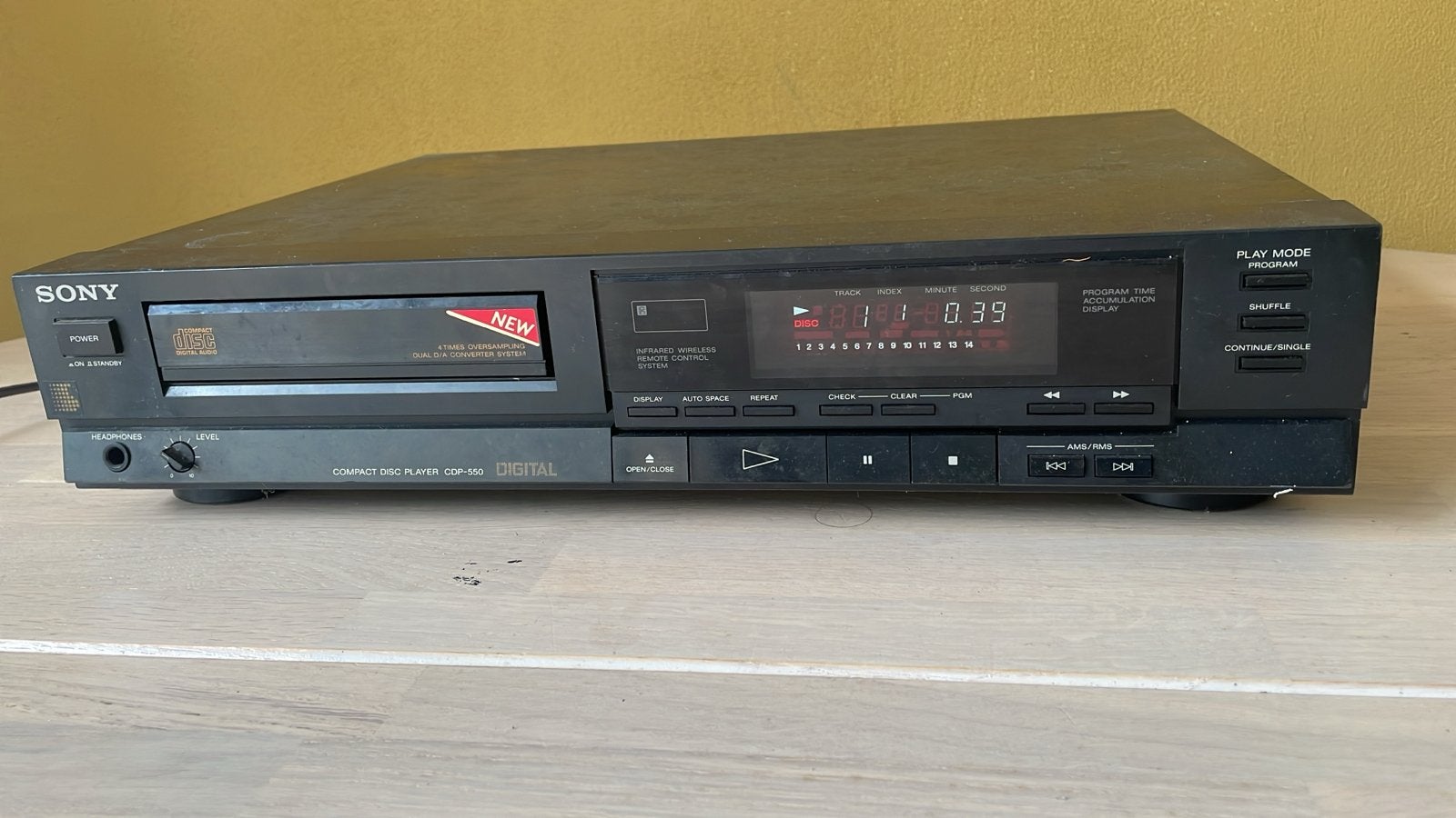 Sony CDP-550 Compact Disc Speler - Vintage CD-speler, Audio, Tv en Foto, Cd-spelers, Ophalen, Gebruikt, Sony
