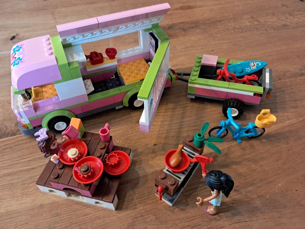 Lego Friends camper, Lego, Inclusief instructies, Ophalen of Verzenden, Zo goed als nieuw
