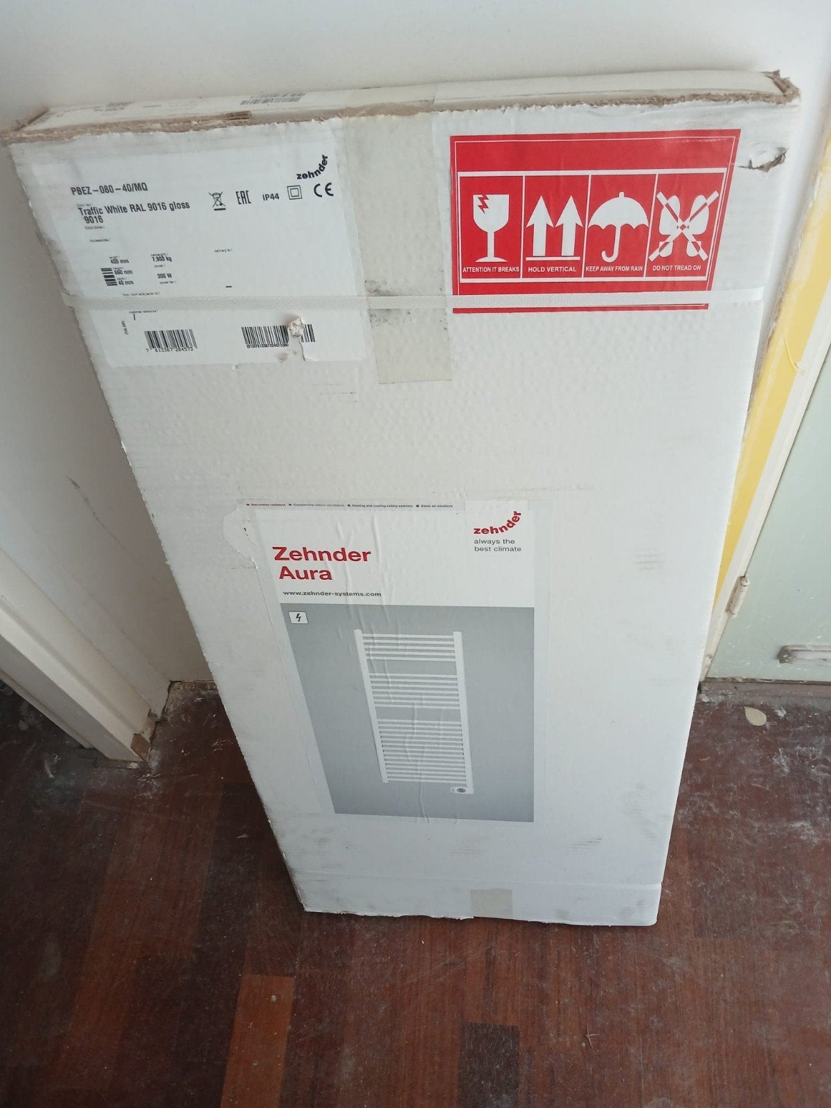 Nieuwe Zehnder Aura Radiator - Wit (RAL 9016) 300W, Ophalen of Verzenden, Nieuw
