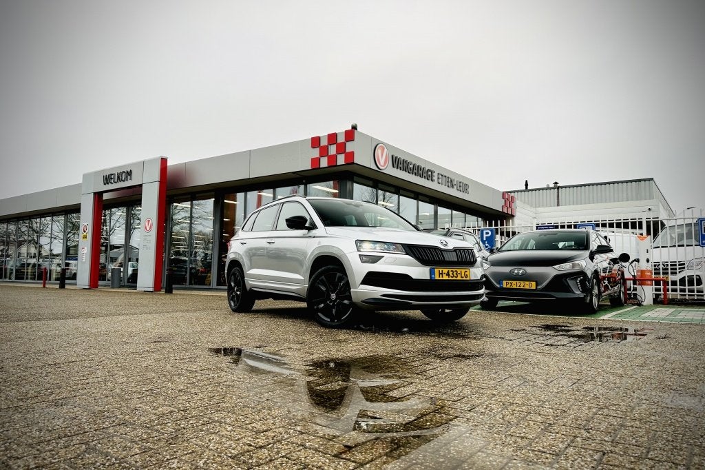 Skoda Karoq 1.5 TSI Sportline Business 150PK | ADAPTIEVE CRU, Voorwielaandrijving, 12 maanden, Stof, Euro 6