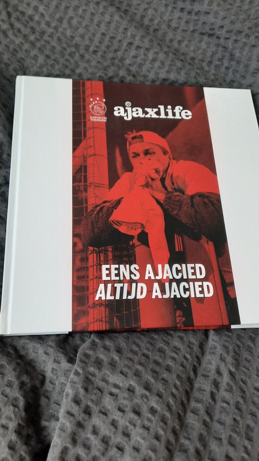 nieuw ajax boek ajax life, Ophalen of Verzenden, Nieuw, Balsport