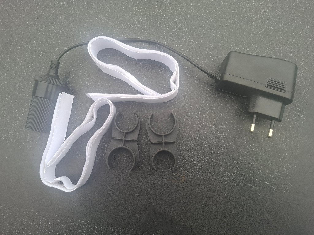LED tube voortentlamp / tl 12V/230V, Caravans en Kamperen, Caravan accessoires, Ophalen, Zo goed als nieuw