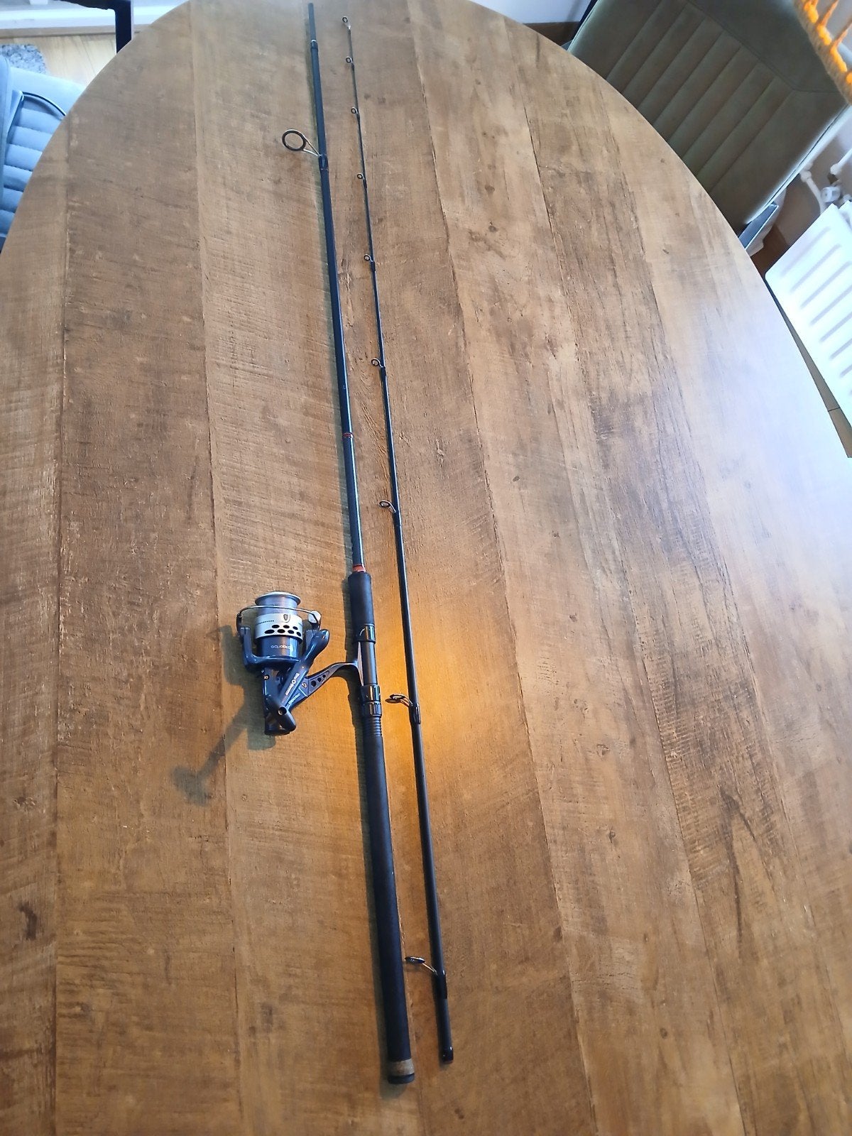 Fox Warrior medium spin 15-40 gram 2 delig incl werpmolen, Ophalen, Zo goed als nieuw, Werphengel