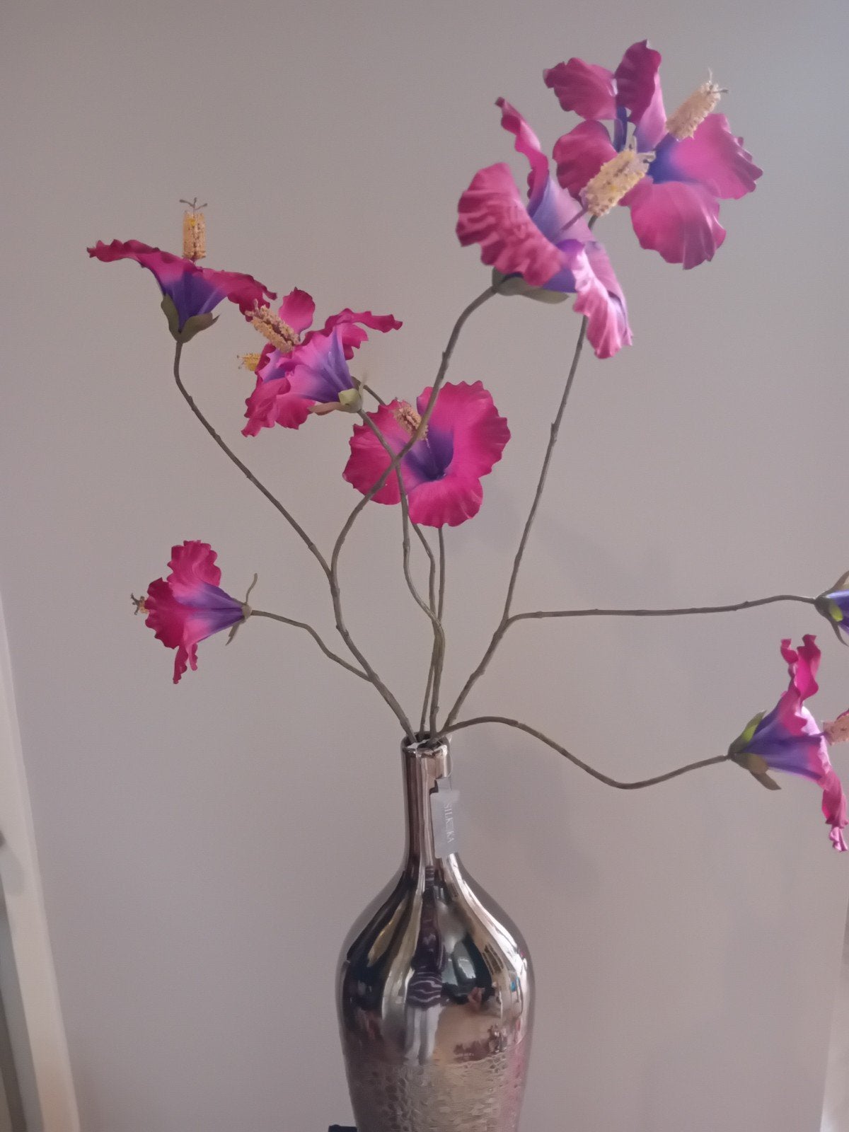 Silka zijden bloemen met of zonder mooie vaas, Huis en Inrichting, Woonaccessoires | Vazen, Textiel, Paars, Ophalen of Verzenden