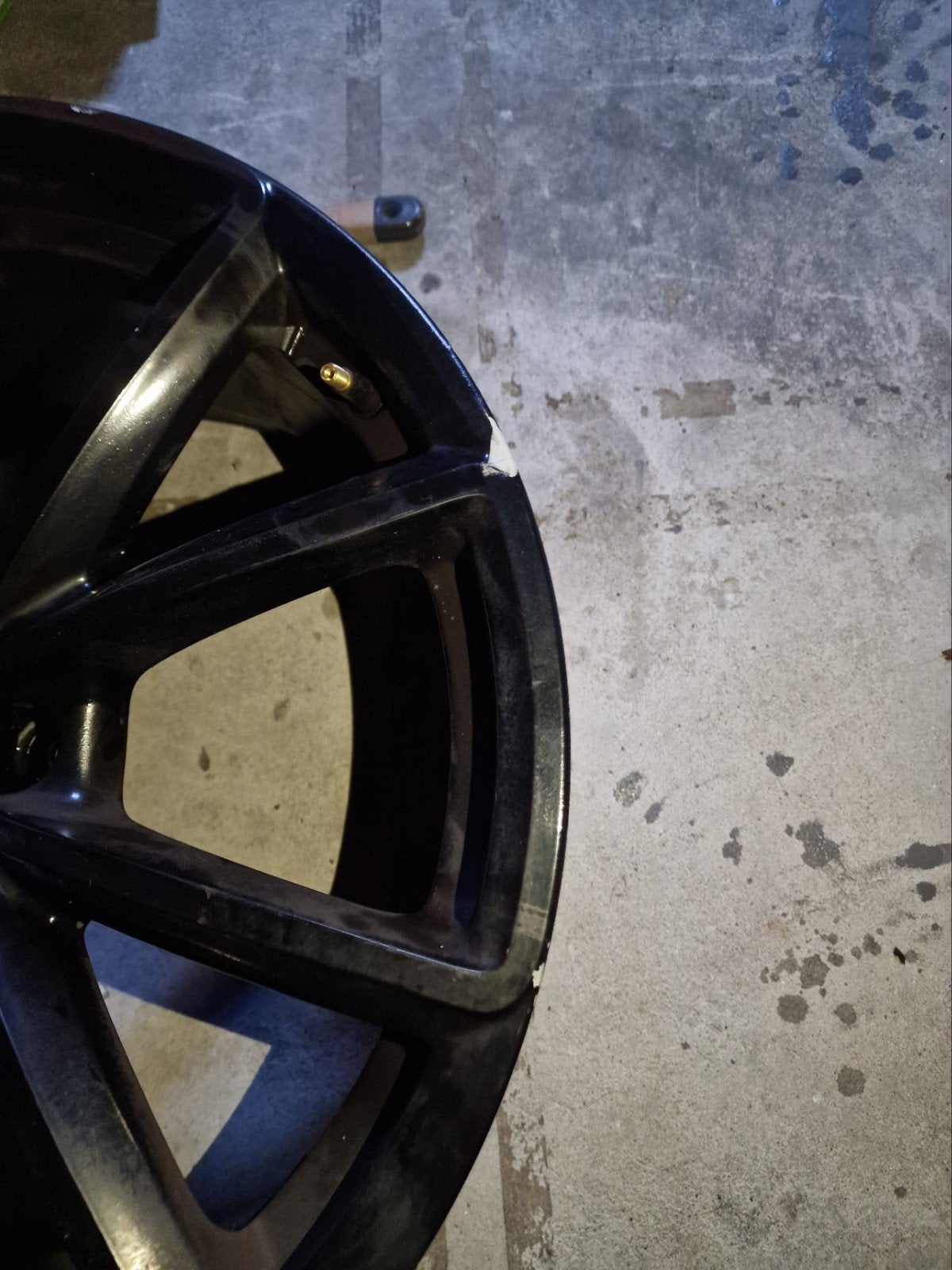 Audi velgen met stoeprandschade en loslatende verf, Ophalen of Verzenden, Gebruikt