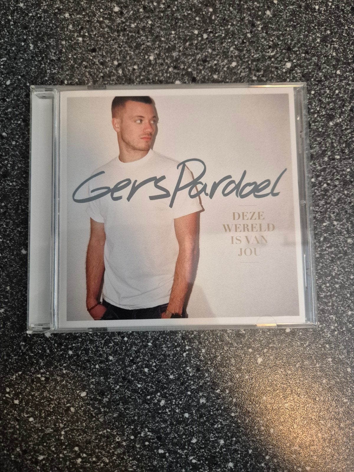 Gers Pardoel - Deze Wereld Is Van Jou CD, Hiphop of Rap, Ophalen of Verzenden, Zo goed als nieuw, Inclusief doosje