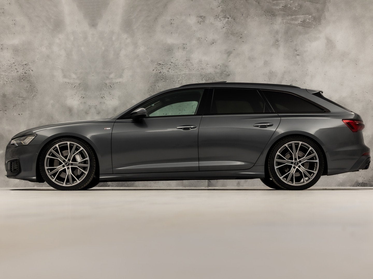 Audi A6 Avant 55 TFSI quattro S-Line 340Pk Automaat (PANORAM, Automaat, Gebruikt, 2995 cc, 340 pk