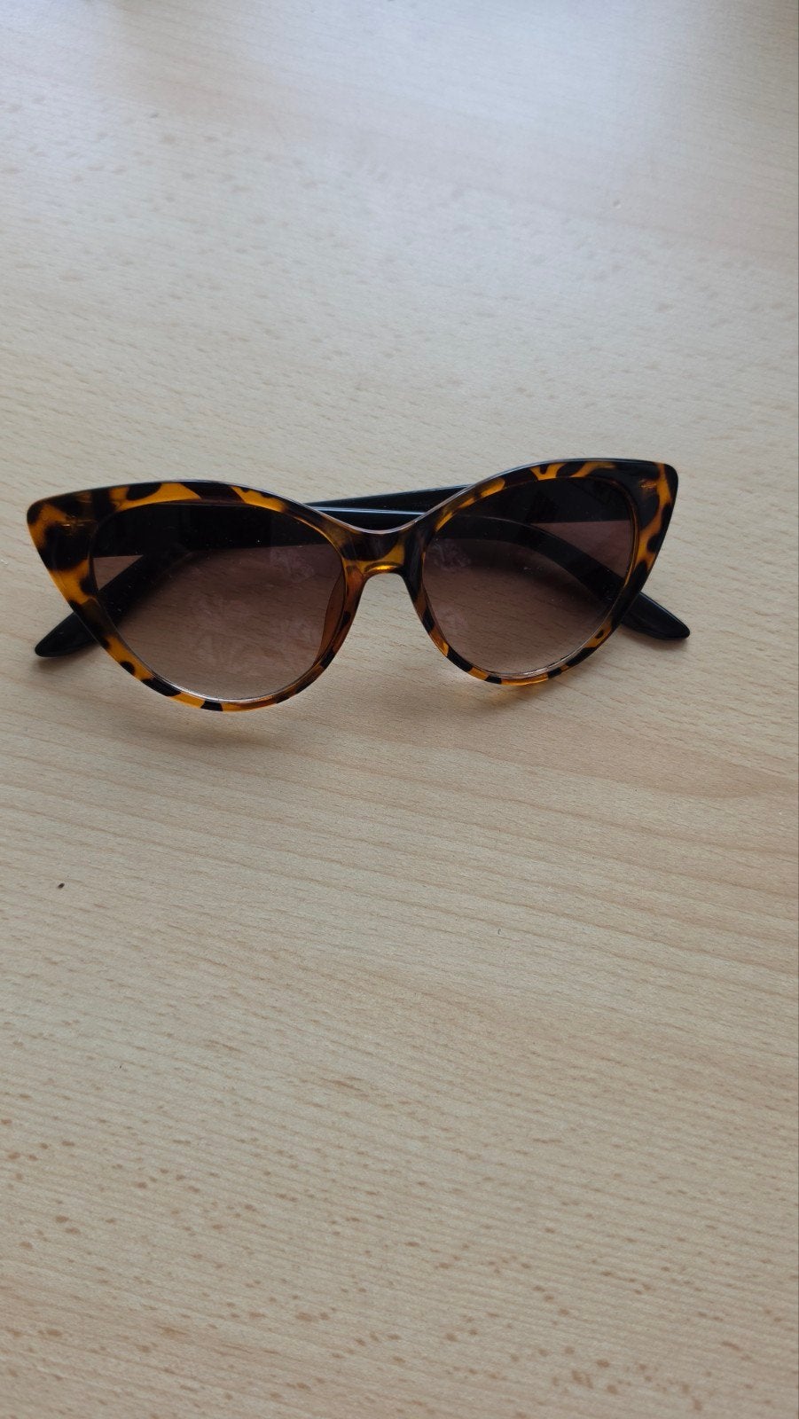 Stijlvolle Cat-Eye Zonnebril met Luipaardprint, Overige merken, Zonnebril, Bruin, Ophalen of Verzenden