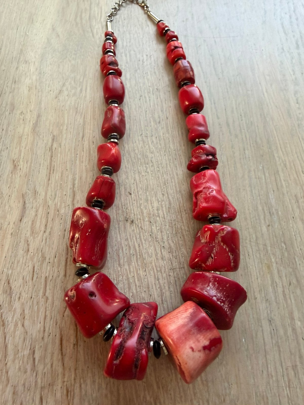 Bamboe koraal ketting, Ophalen of Verzenden, Zo goed als nieuw, Rood, Steen of Mineraal