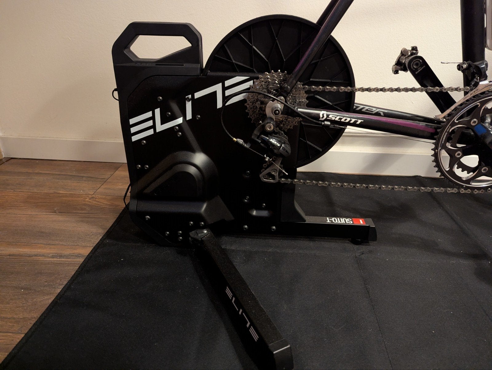 Elite Suito T direct drive, Scott Speedster racefiets, Fietsen en Brommers, Fietsen | Racefietsen, 28 inch, Velgrem, Aluminium
