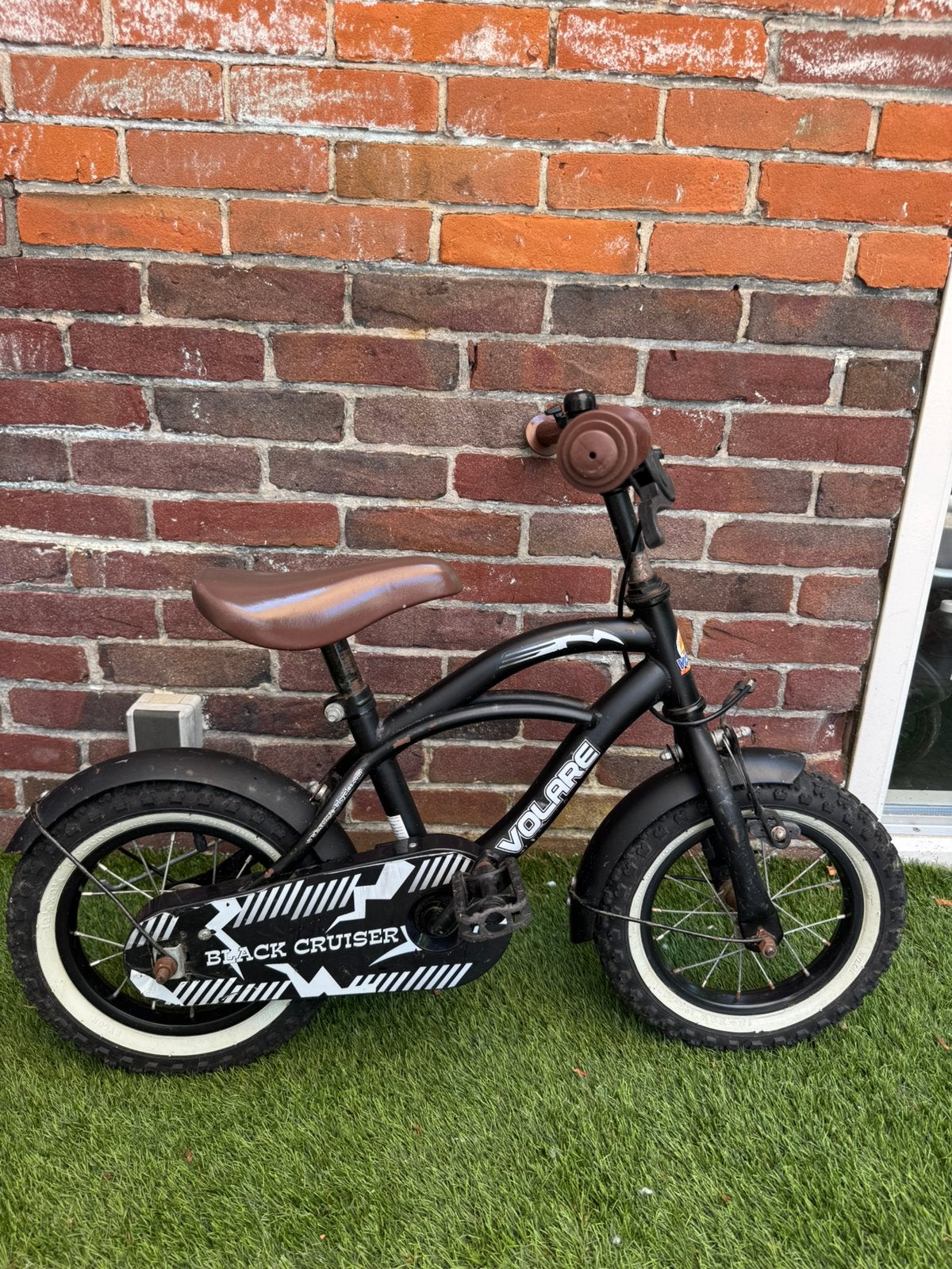 Volare black cruiser kinderfiets 12 inch, Fietsen en Brommers, Ophalen, Terugtraprem, Zijwieltjes, Gebruikt