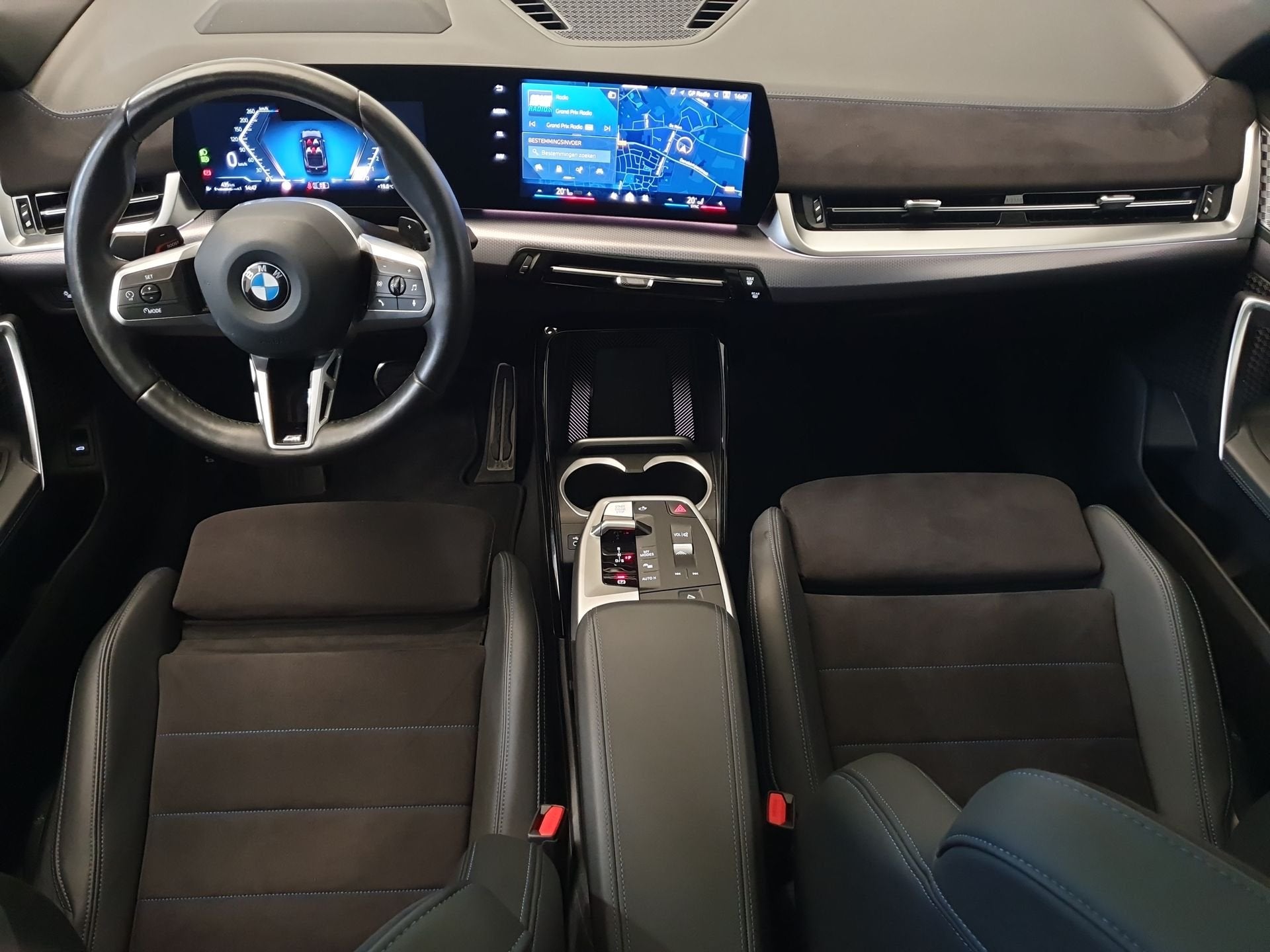 BMW X2 sDrive20i M-Sport Pro Harman Kardon, Panorama dak, Tr, Auto's, BMW, 12 maanden, X2, Gebruikt, Zwart