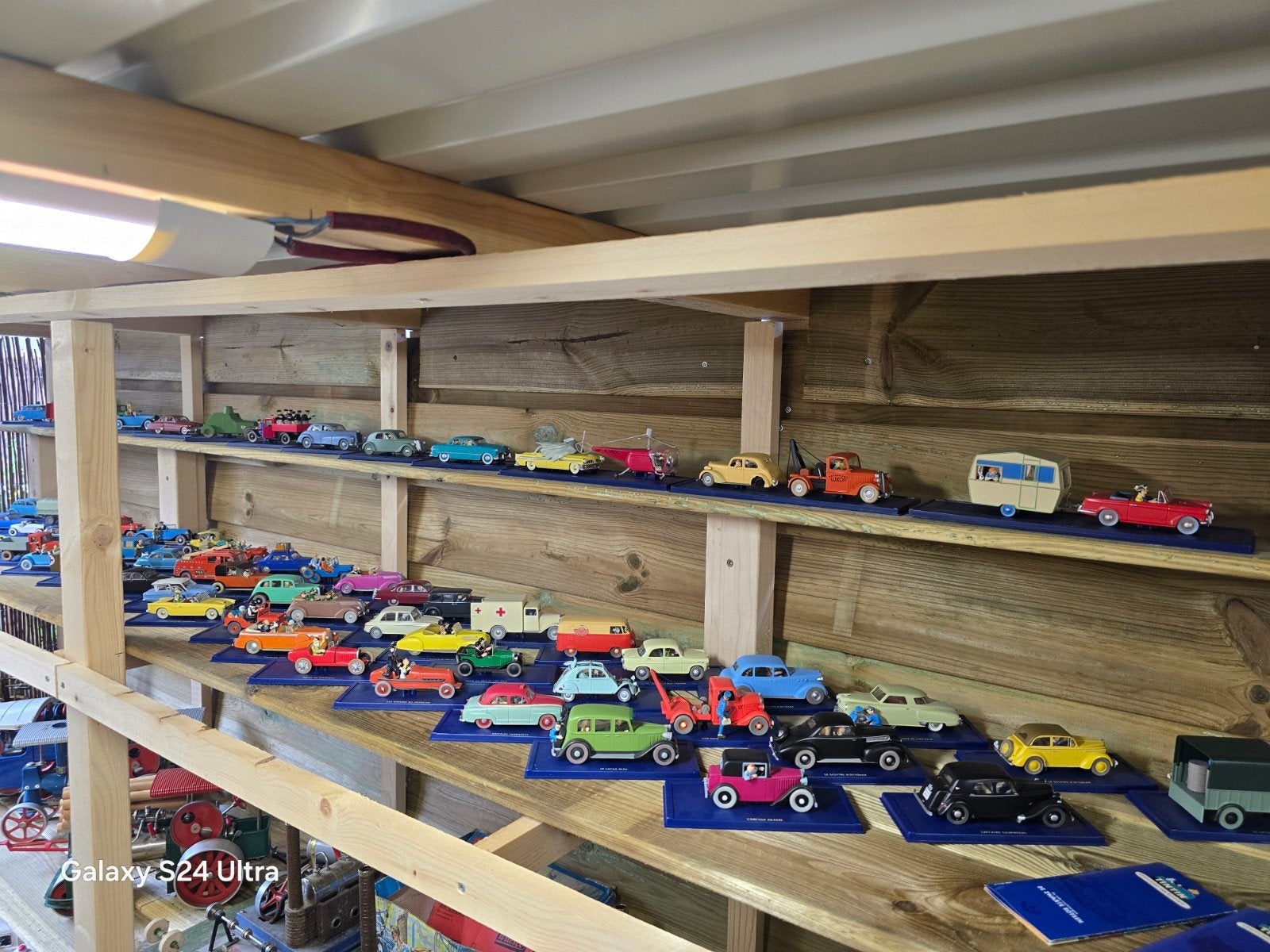 H1 > Complete Kuifje Auto's Certificaat geen doosjes 70st, Ophalen of Verzenden, Kuifje, Zo goed als nieuw, Beeldje of Figuurtje