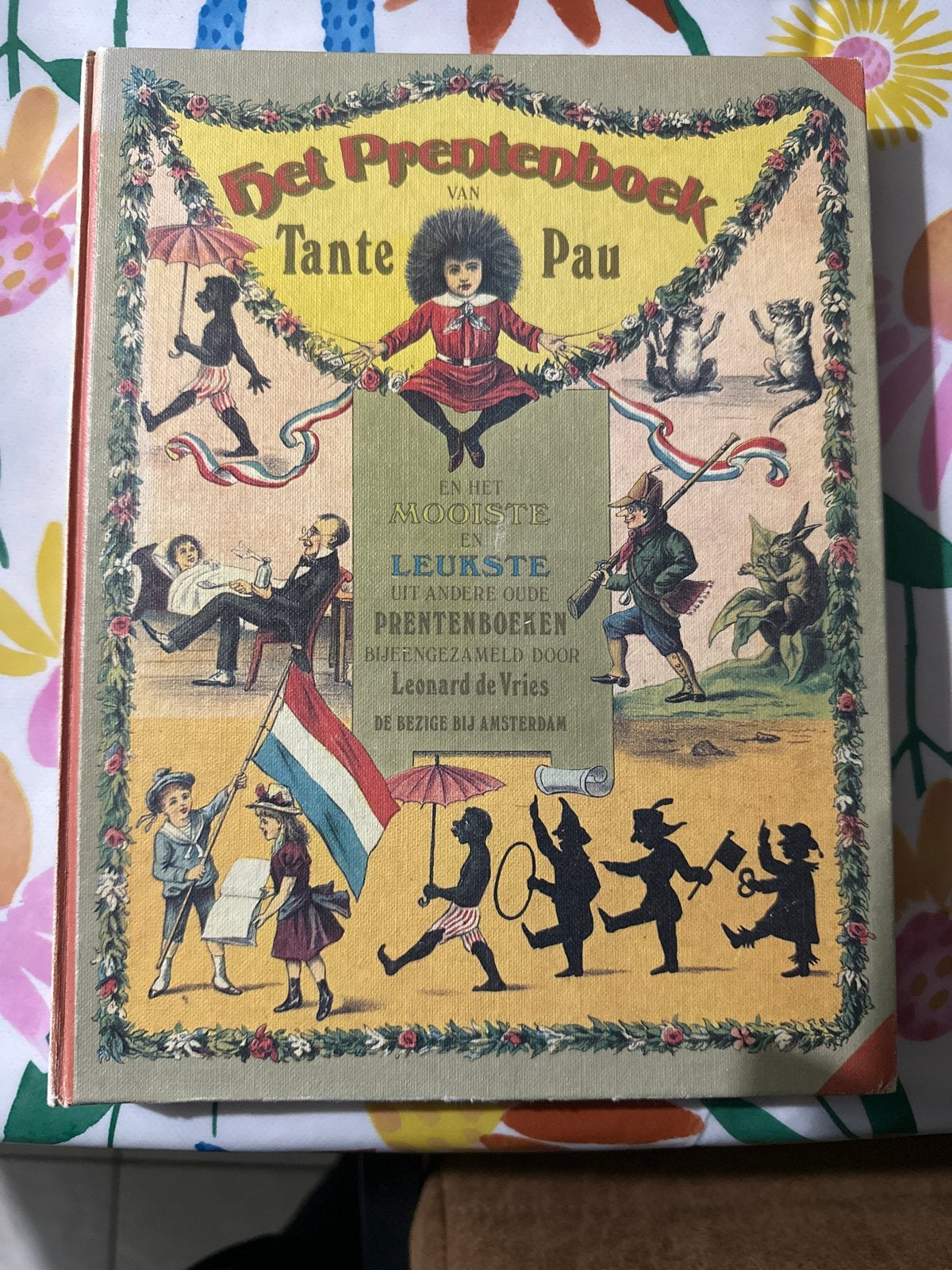 Het Prentenboek van Tante Pau - 1974 - Zeer goede staat, Ophalen of Verzenden, Zo goed als nieuw, Prentenboek