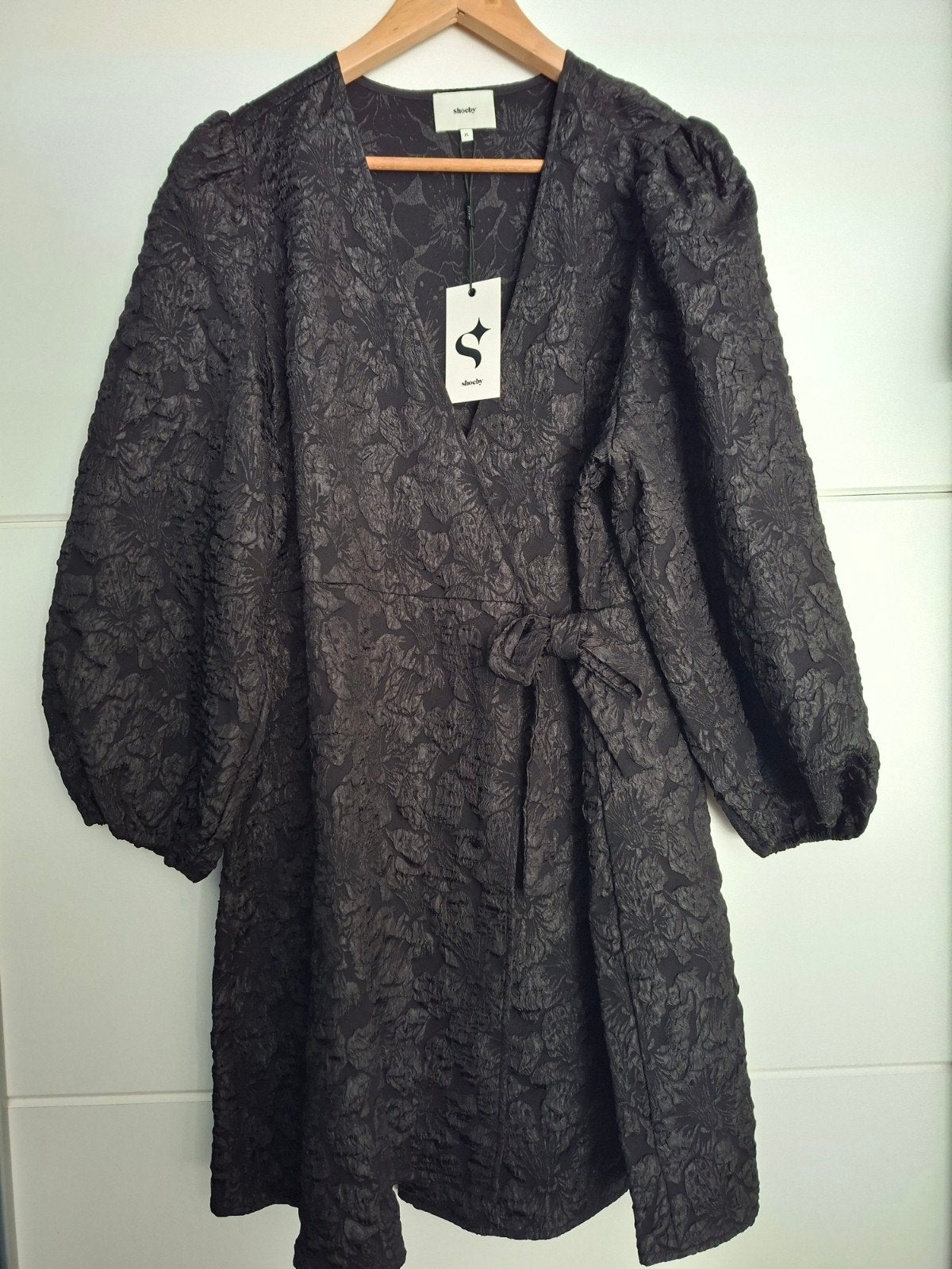 Leuke nieuwe overslag jurk van Shoeby maat XL, Zwart, Maat 46/48 (XL) of groter, Nieuw, Ophalen of Verzenden