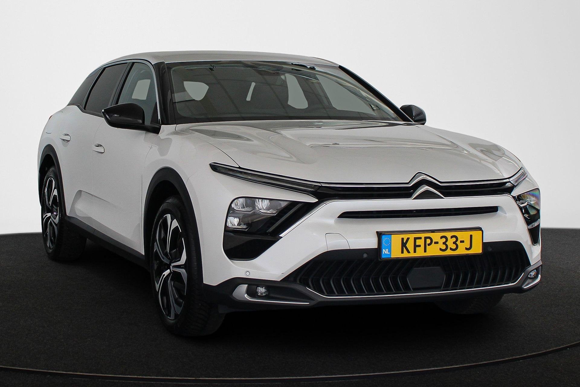 Citroen C5 X 1.2 PureTech Plus Automaat Leder Voorruitverwar, Auto's, Citroën, 745 kg, Gebruikt, 1199 cc, Leder en Stof
