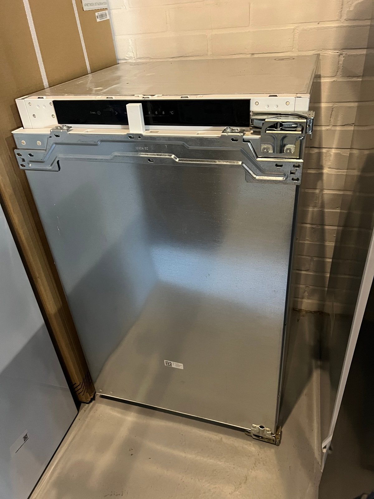 Nieuwe Siemens 88cm inbouw koelkast met vriesvak, 200 liter of meer, Ophalen of Verzenden, Nieuw, Met vriesvak