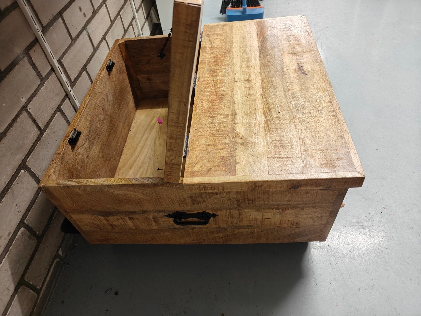 Mango Houten Salontafel 69x69 cm met Opbergvak en Lades, Ophalen, Gebruikt, 50 tot 100 cm, Vierkant