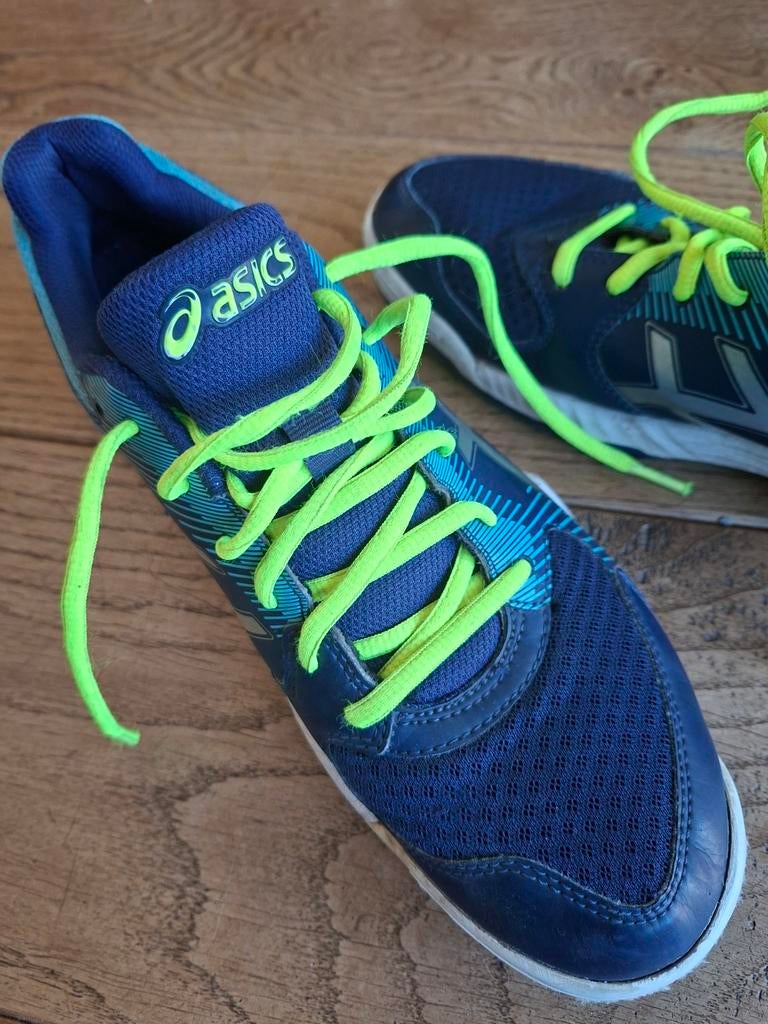 Ascics sportschoenen maat 40,5, Sport en Fitness, Ophalen of Verzenden, Zo goed als nieuw, Overige typen, Overige merken