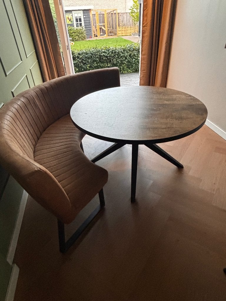 Eettafelbank met tafel