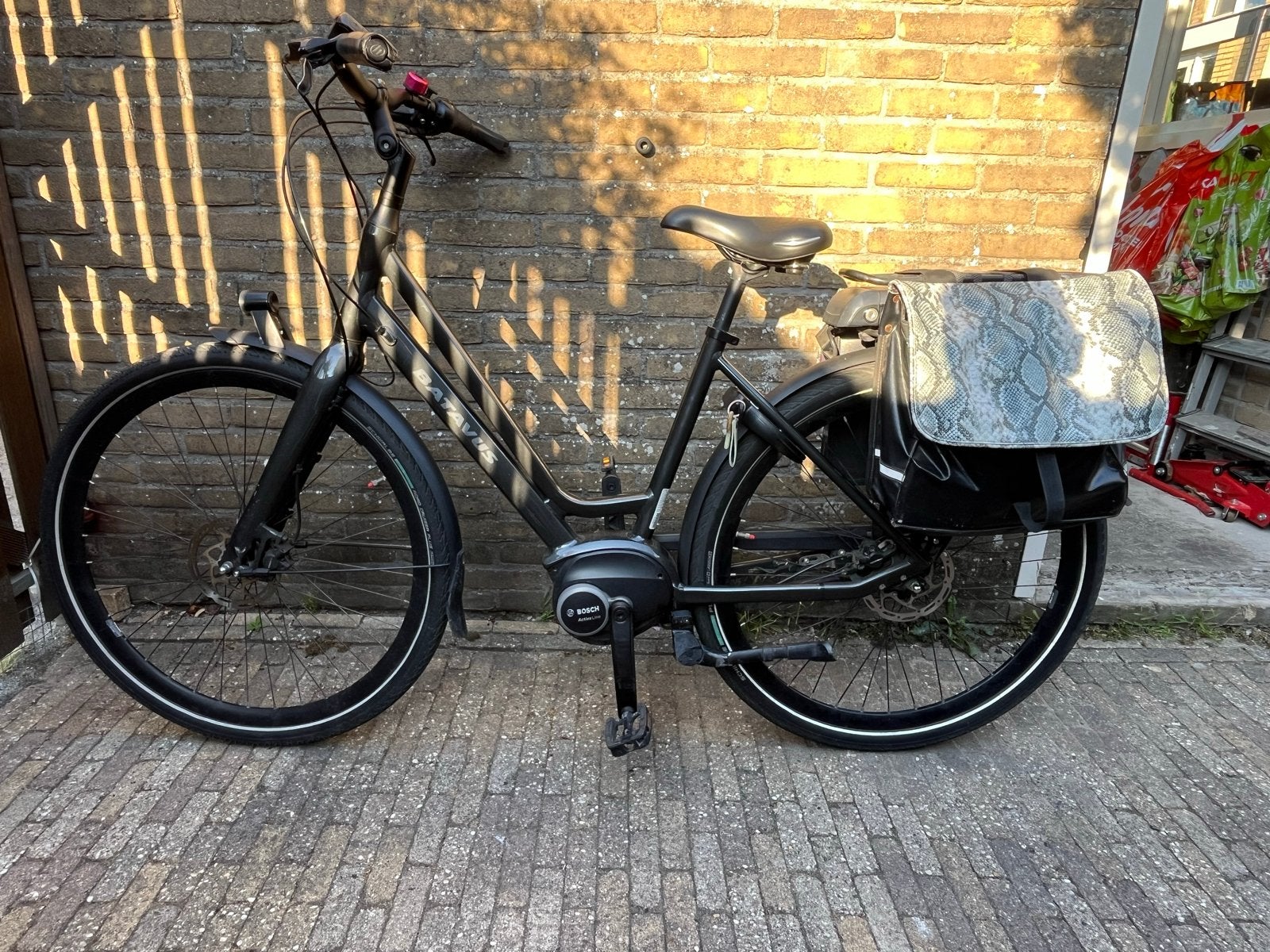 Batavus e-bike met Bosch middenmotor en hydraulische schijfr, Fietsen en Brommers, Elektrische fietsen, Ophalen, Gebruikt, Batavus