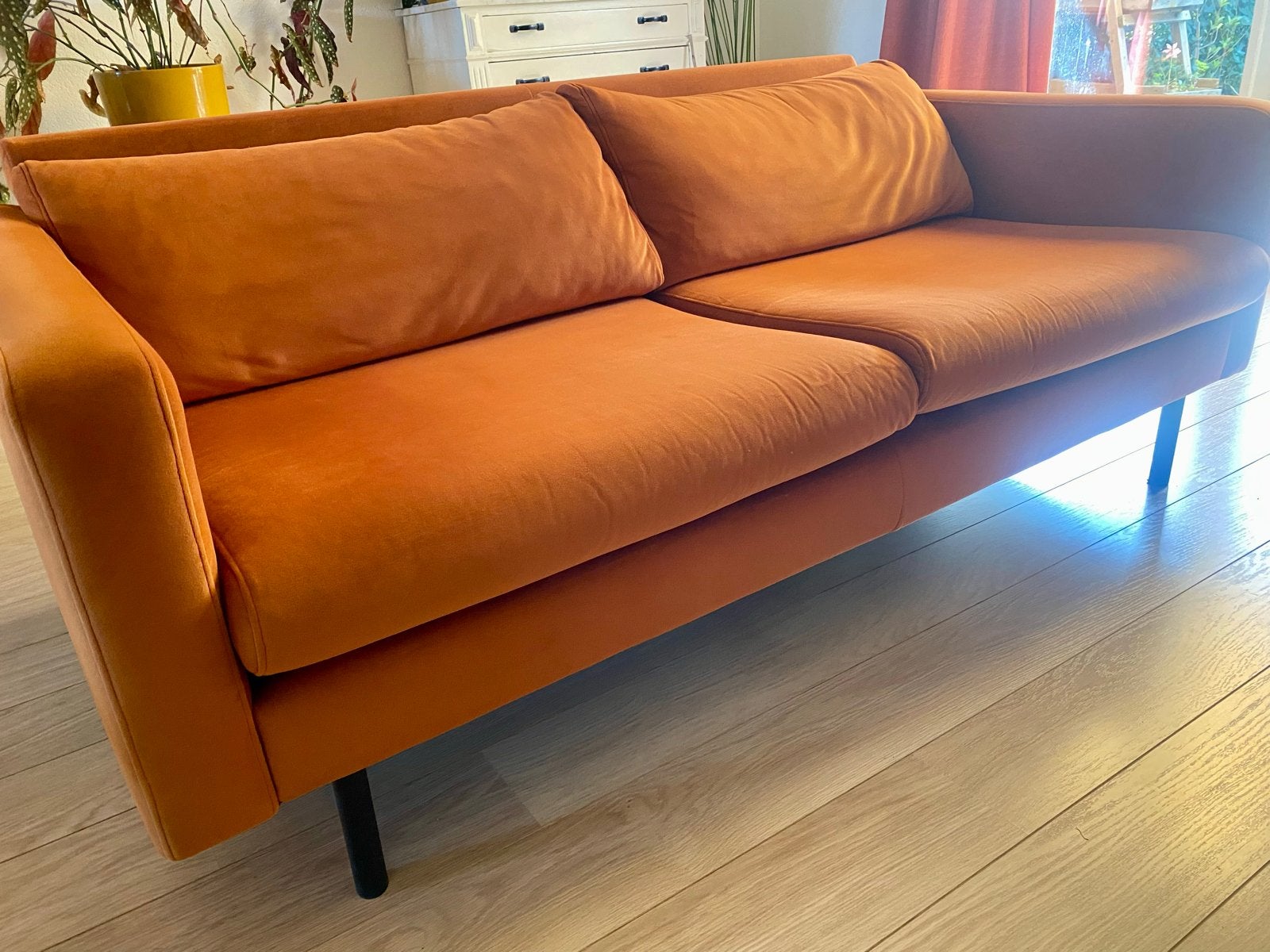 Oranje fluwelen bank van Wehkamp, Ophalen, Driepersoons, 75 tot 100 cm, Zo goed als nieuw