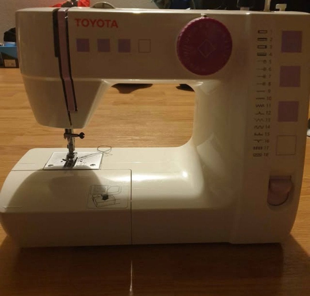 Toyota FSL18 RS Naaimachine - Gebruikt, Ophalen, Gebruikt, Naaimachine, Overige merken