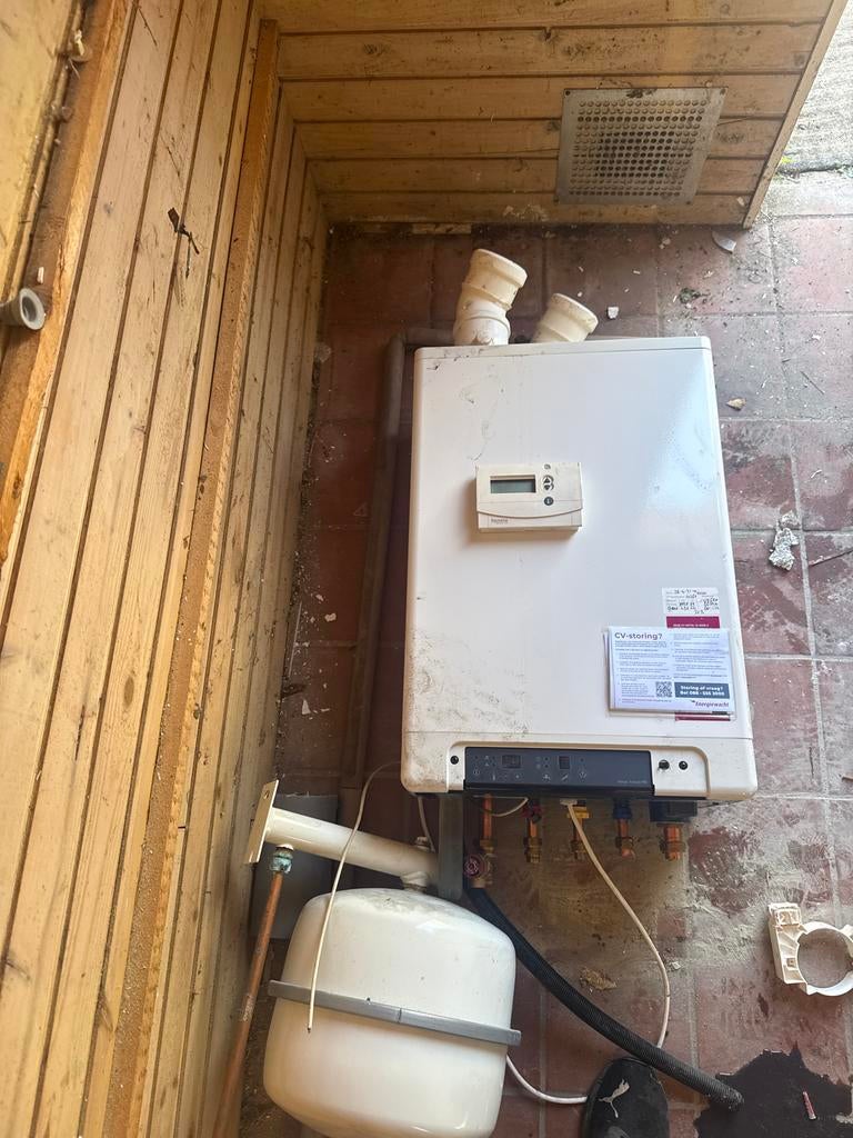 Intergas Kombi Kompakt hre 28-24 A CW4 . 2018, Doe-het-zelf en Verbouw, Verwarming en Radiatoren, Ophalen, Gebruikt, Hoog rendement (Hr)