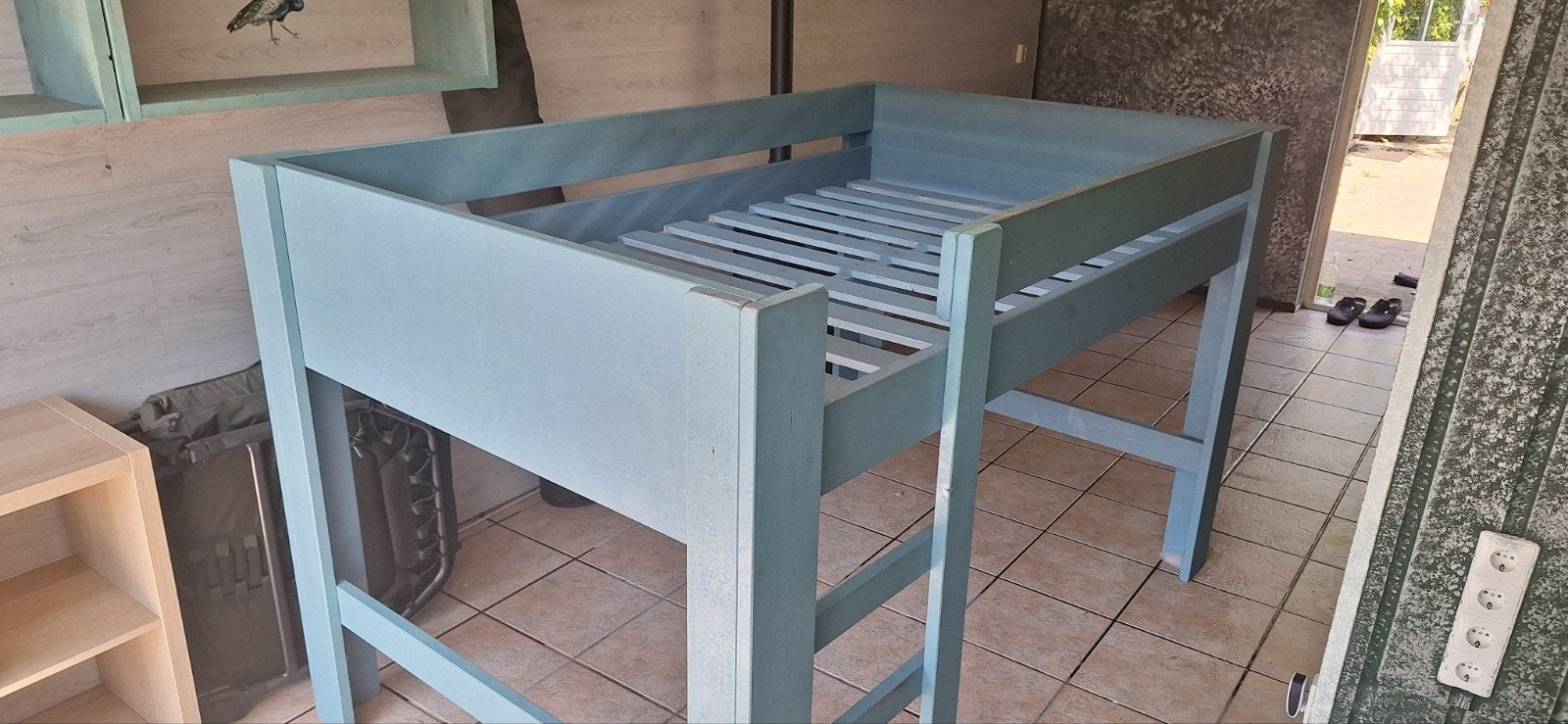 Stevig eenpersoons hoogslaper bed - lichtblauw, Ophalen, Gebruikt, Eenpersoons, Blauw