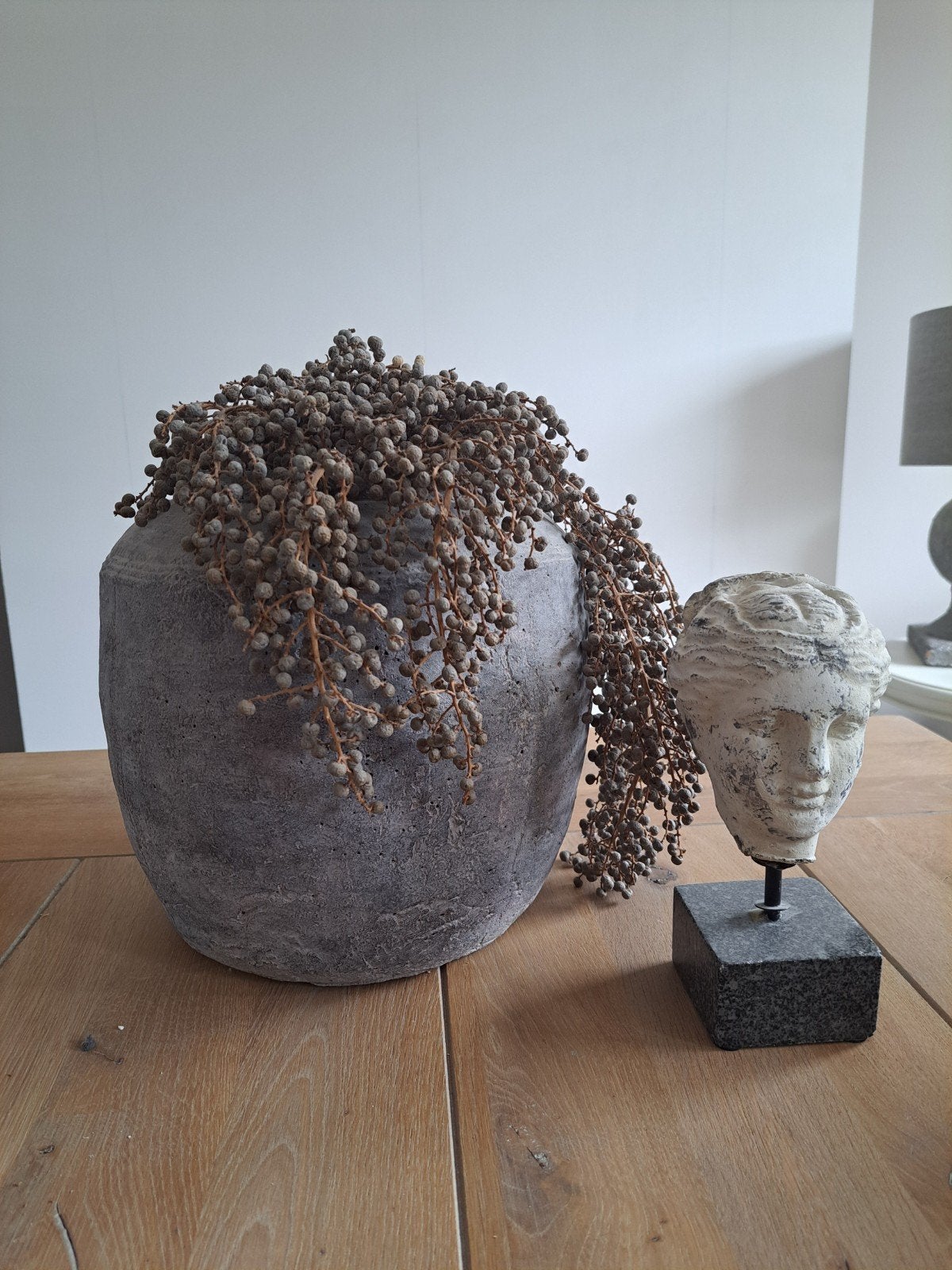 landelijke vaas/kruik met ornament, Huis en Inrichting, Ophalen, Grijs, Steen/keramiek, Klassiek