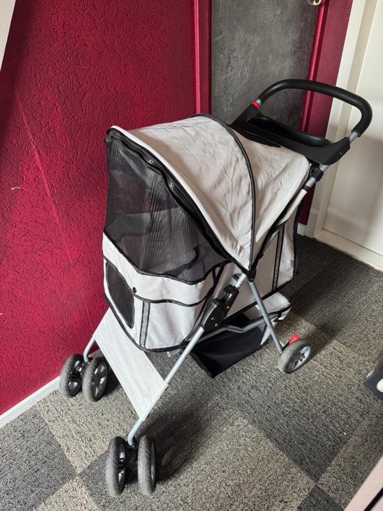 Honden - katten - huisdieren buggy, Ophalen, Gebruikt