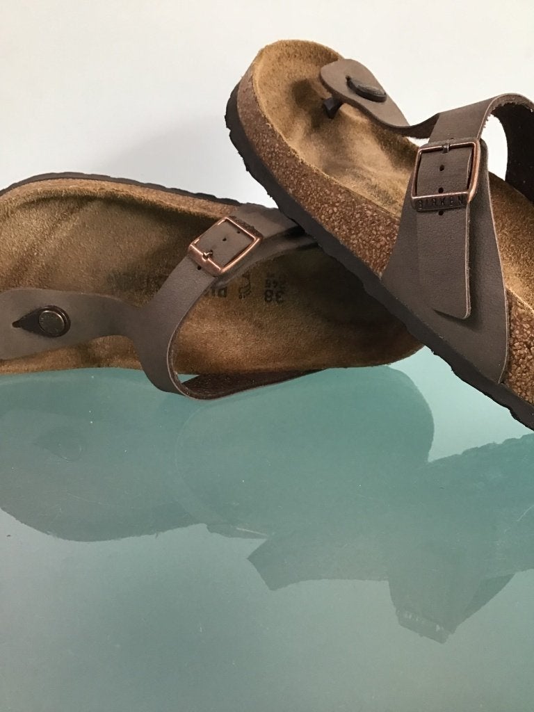 Birkenstock bruine Gizeh 38 | Gratis verzenden, Kleding | Dames, Schoenen, Slippers, Bruin, Verzenden, Zo goed als nieuw