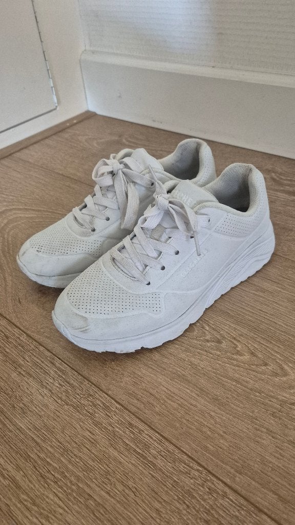 Skechers mt 37 sneakers, Ophalen, Gebruikt, Jongen of Meisje, Schoenen