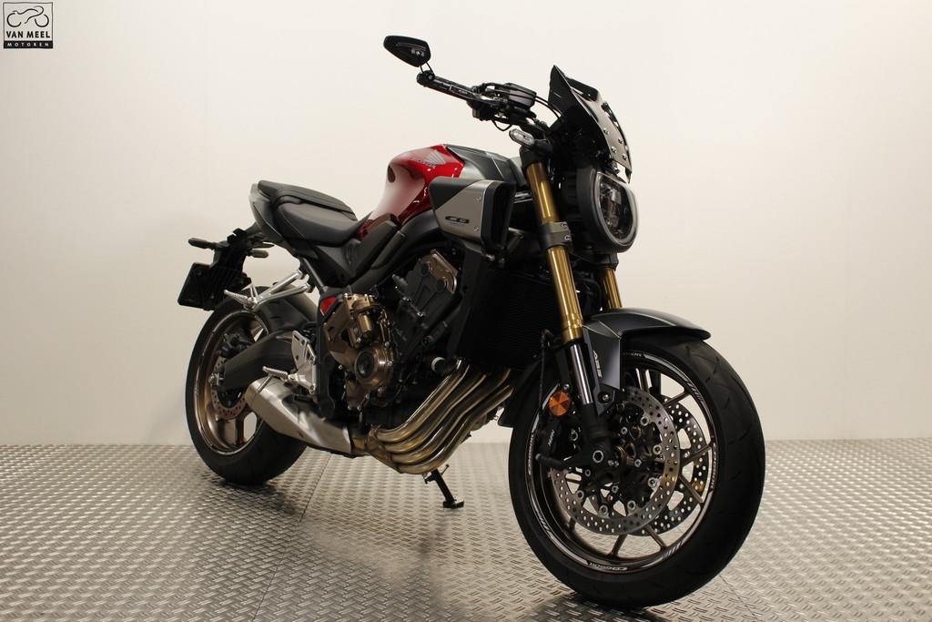Honda CB650RAC E-CLUTCH (bj 2024), Motoren, Motoren | Honda, Bedrijf, Toermotor, Brieltjenspolder 26
4921 PJ  MADE, NL, Motor verkoop/verhuur Van Meel Motoren