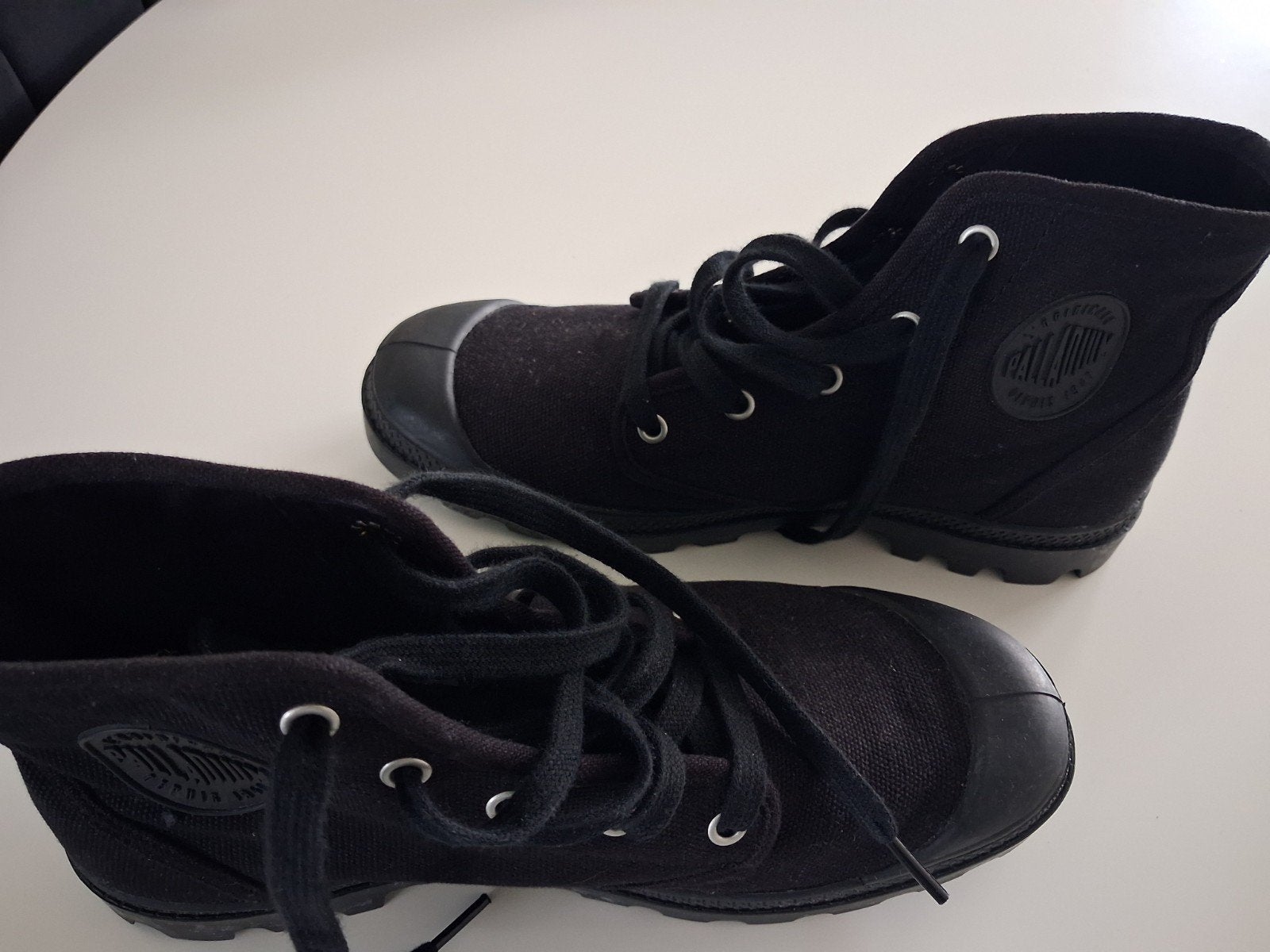 Nette Palladium unisex maat 41.5, Zwart, Palladium, Ophalen of Verzenden, Sneakers of Gympen