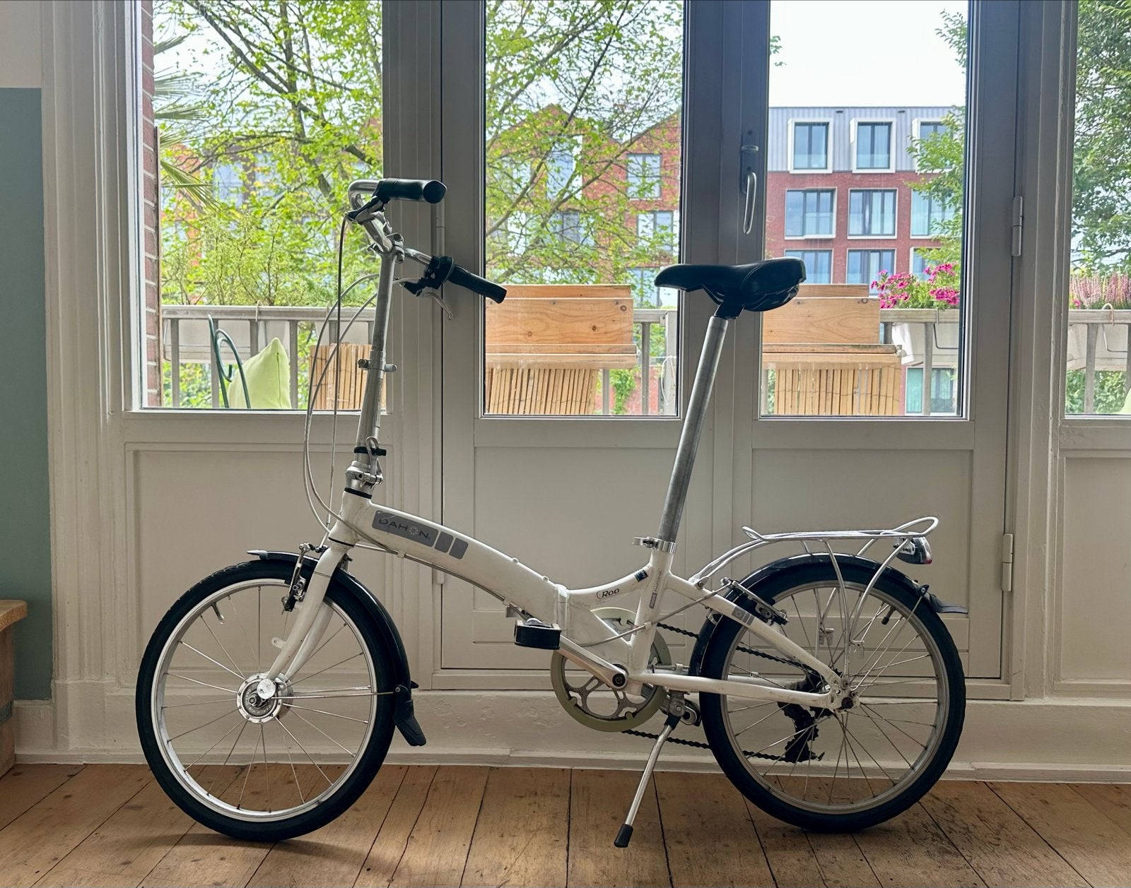 Dahon Roo Vouwfiets - Wit, 7 versnellingen, Ophalen, 20 inch of meer, Velgrem, Versnellingen