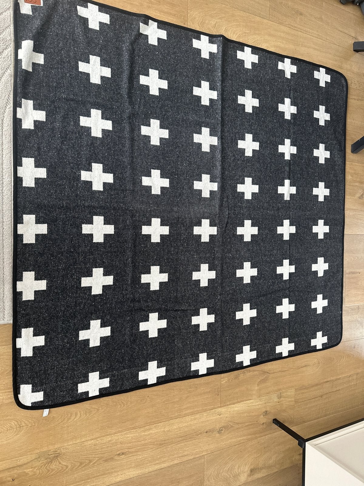 Coco Maison deken 140x156 cm, Ophalen, Zo goed als nieuw, Zwart, Rechthoekig
