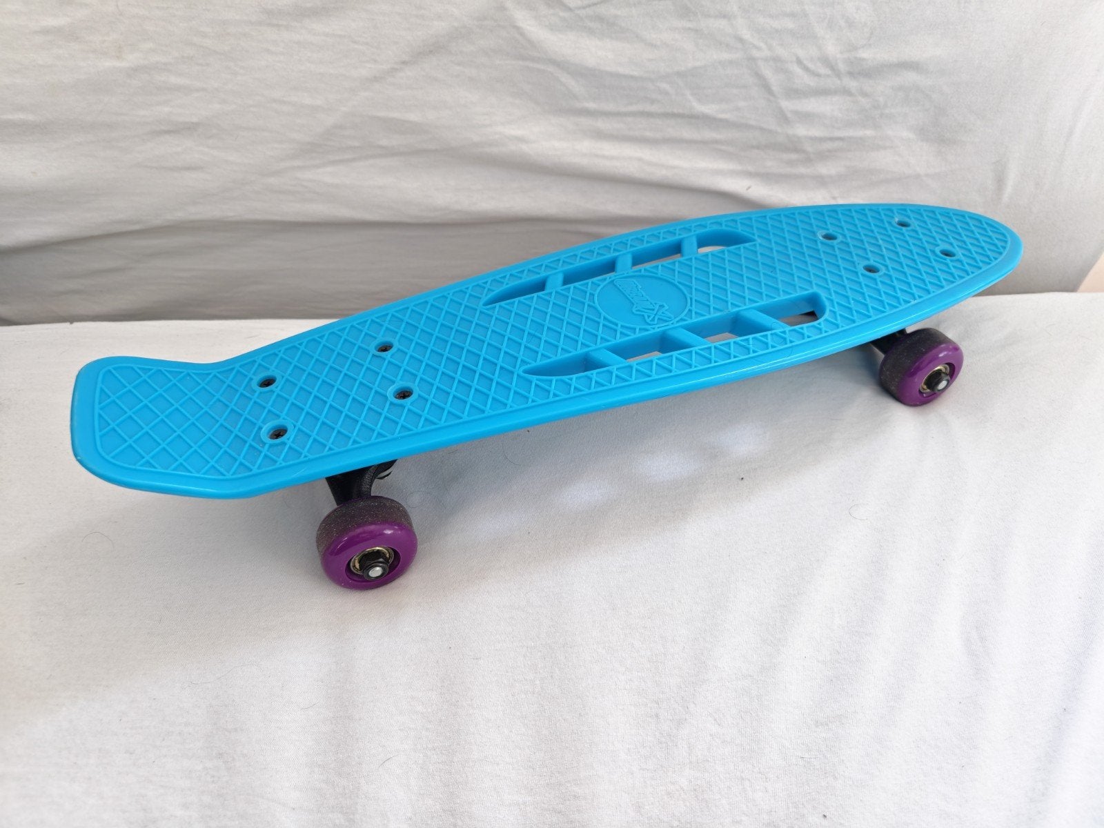 Blauw kunststof skateboard, 55cm, weinig gebruikt, Ophalen of Verzenden, Gebruikt, Skateboard
