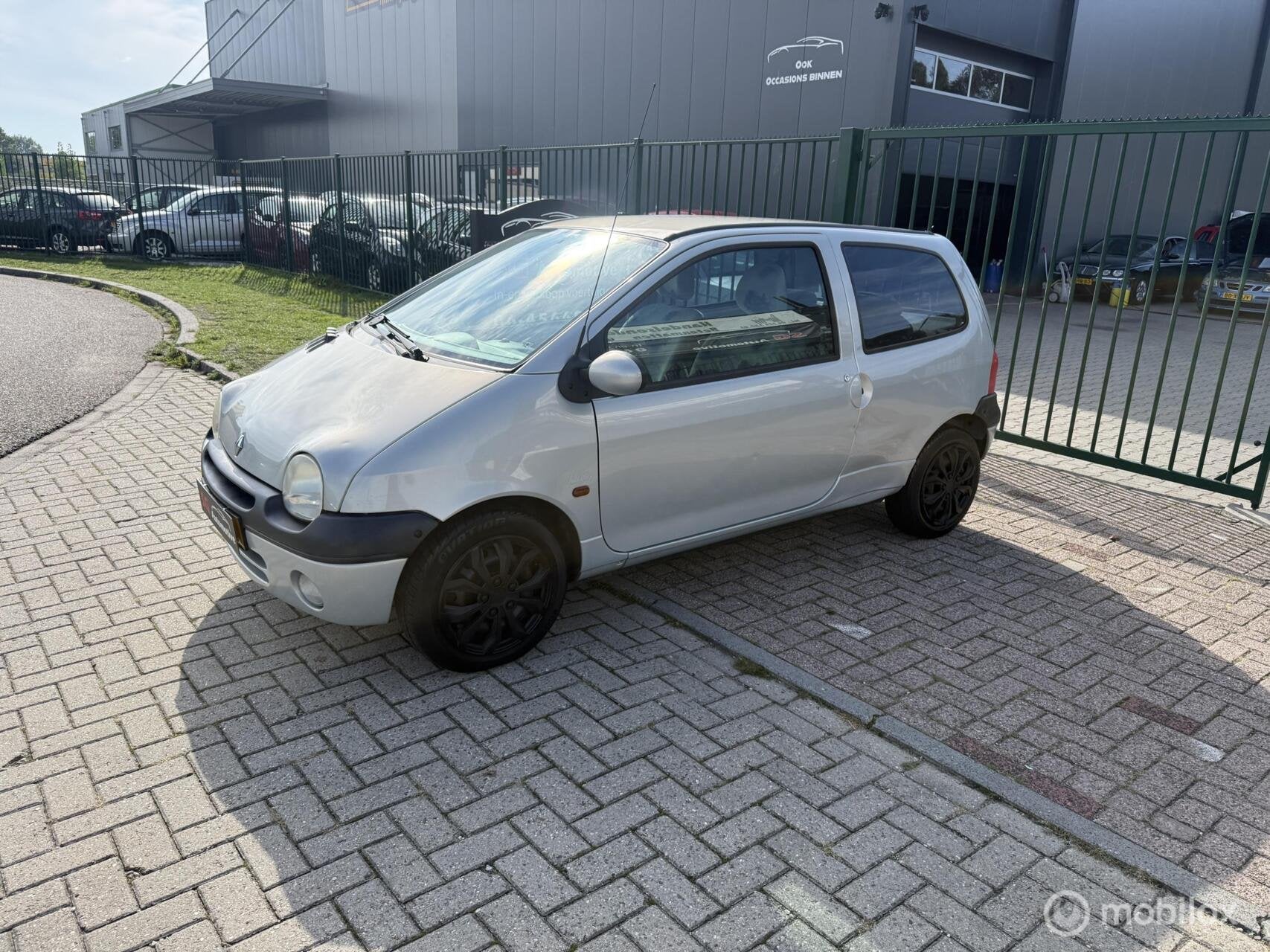 Renault Twingo 1.2 Hélios vaste prijs, Auto's, Voorwielaandrijving, Origineel Nederlands, Bedrijf, Handgeschakeld