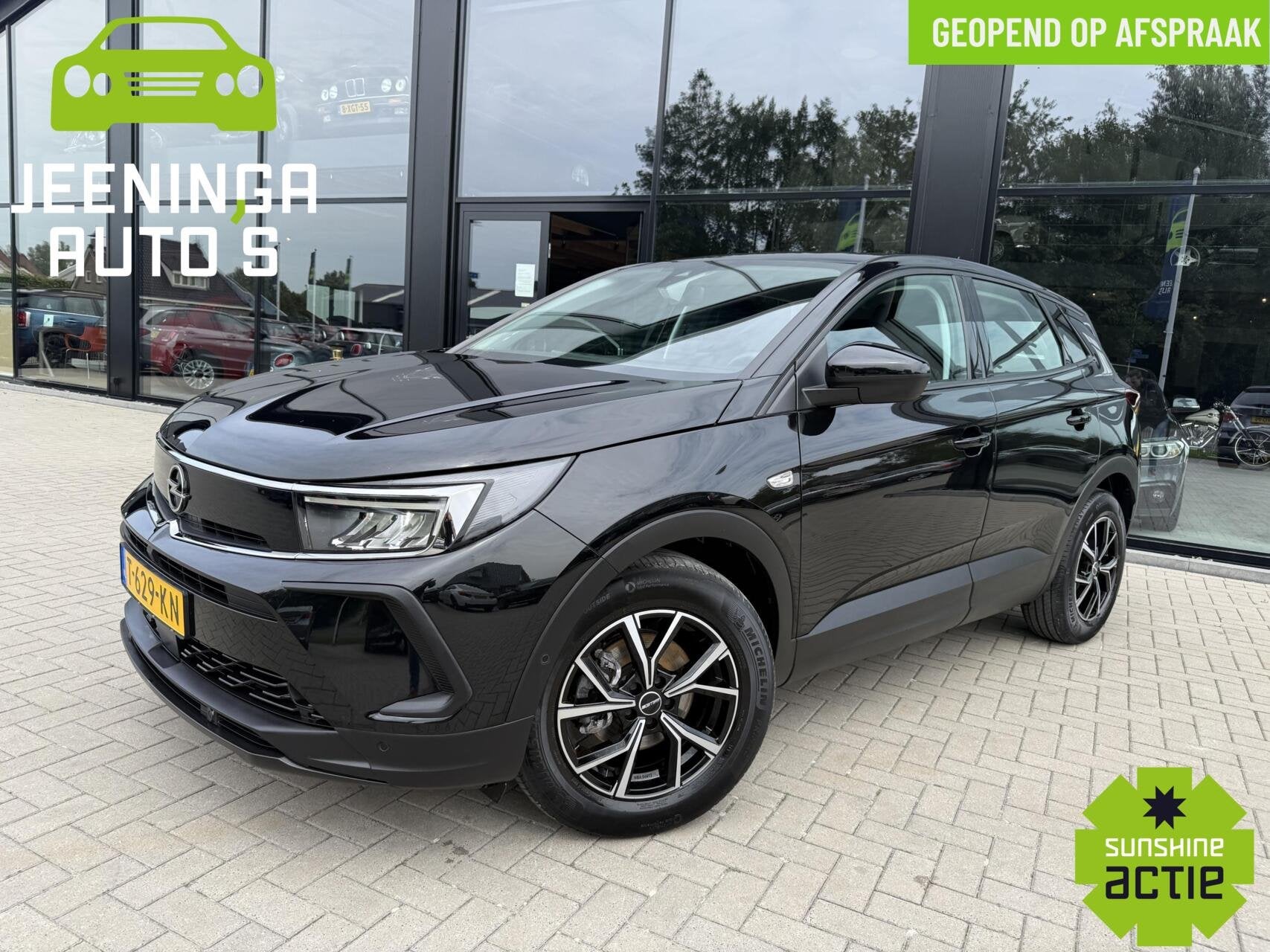 Opel Grandland 1.2 Turbo Level 2|PDC|AppleCarPlay|Clima|NAP, Auto's, Stof, Gebruikt, 1199 cc, Zwart