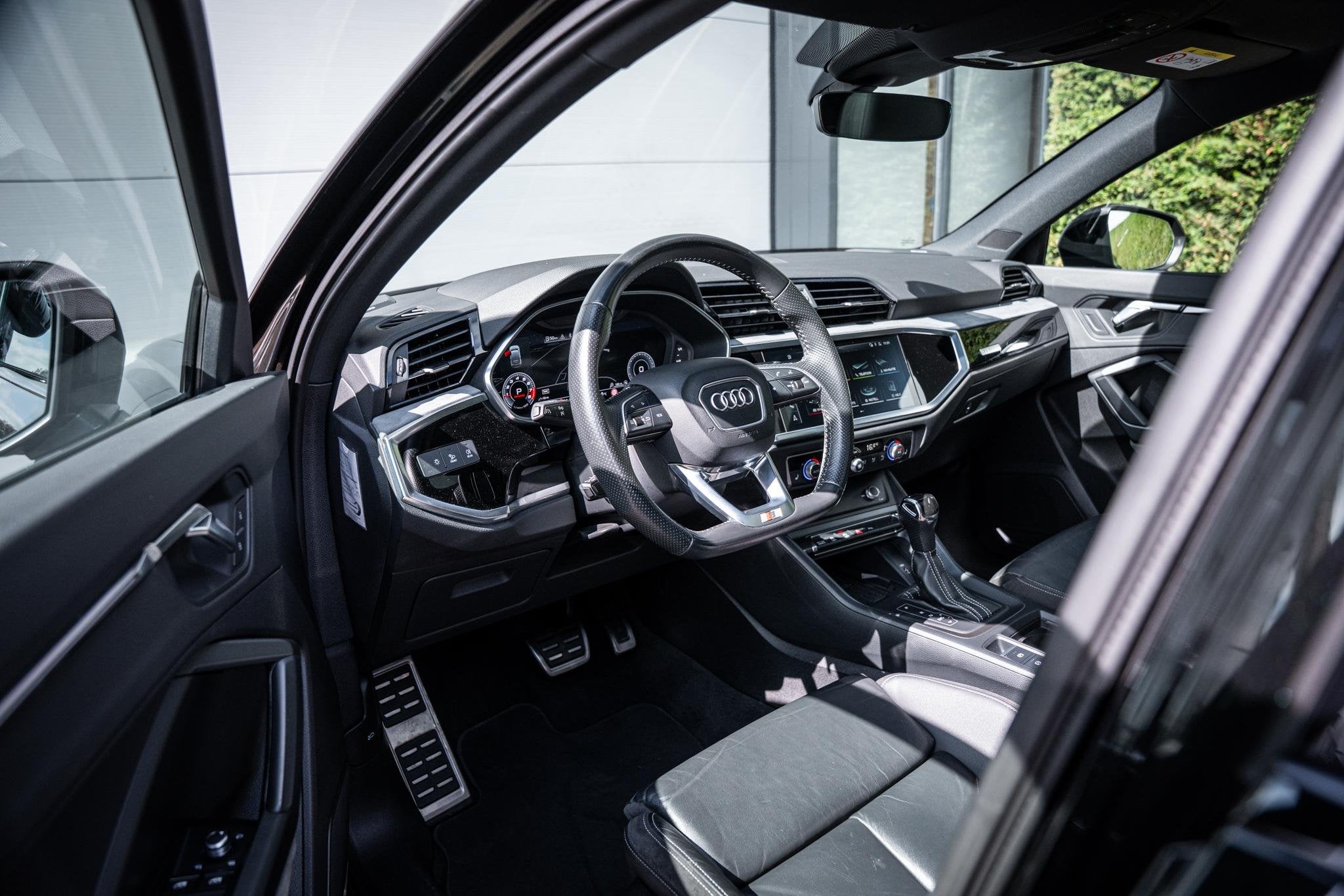 Audi Q3 Sportback 40 TFSI quattro S-Line 1e-eig|Pano|Bang&Ol, Auto's, Audi, Gebruikt, 1984 cc, Zwart, Leder