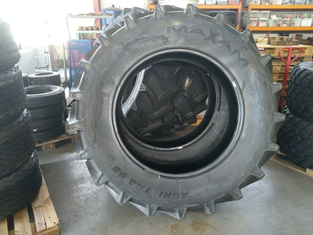 460/85 x R38 Nieuwe Maxam banden, Niet ingevuld, Niet ingevuld, Niet ingevuld