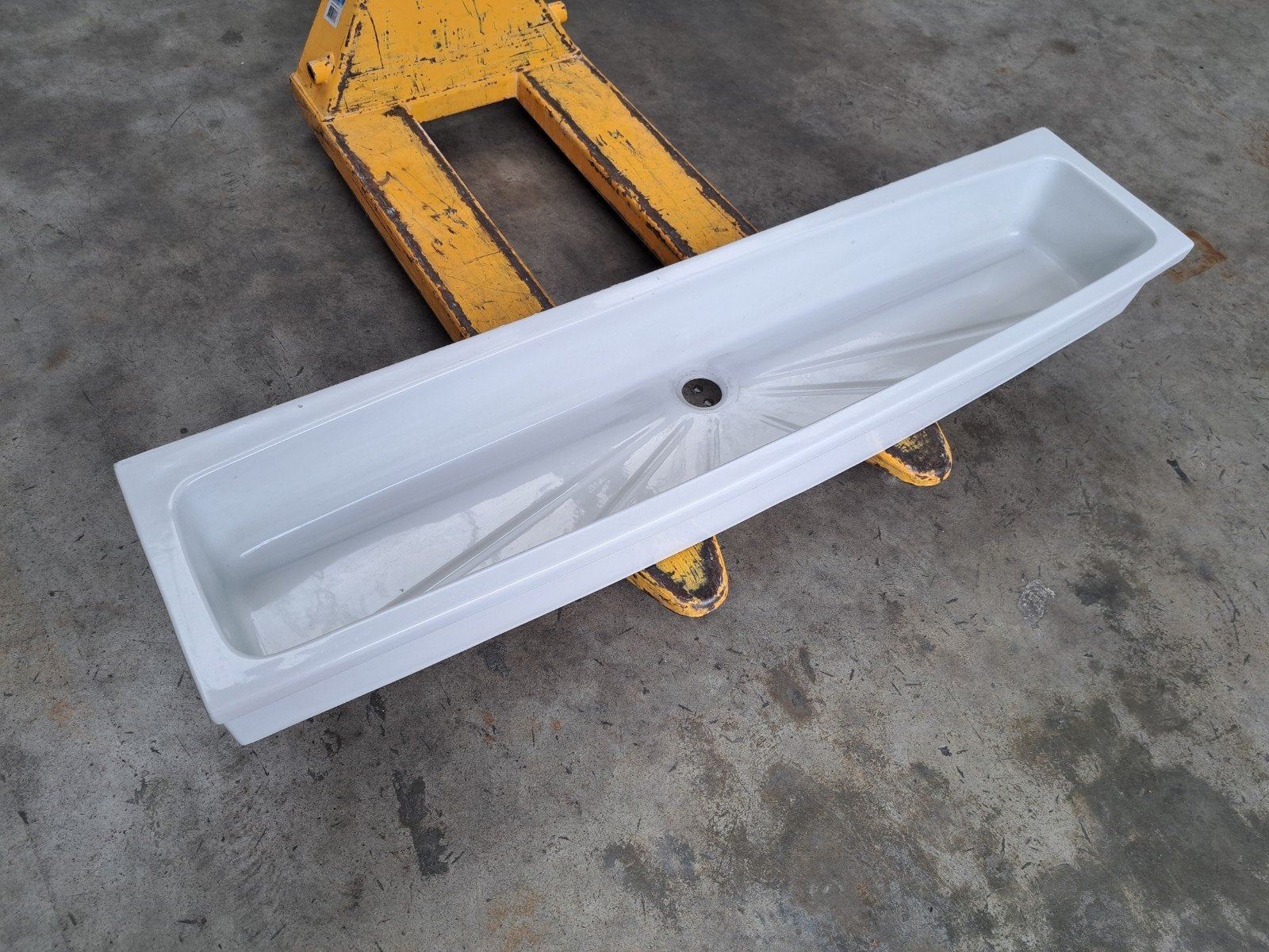 wastafel 150x47x18 cm, wastrog langwerpig, wasbak, Ophalen, Gebruikt