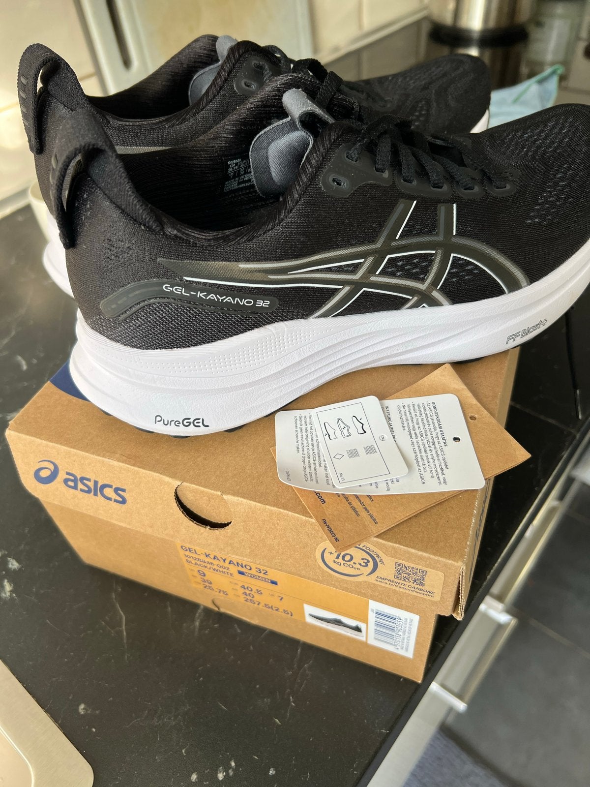 ASICS GEL-KAYANO 32 dames Hardloopschoenen - Nieuw in doos, Ophalen of Verzenden, Nieuw, Zwart, Sportschoenen